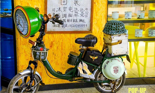 創(chuàng)意市集活動策劃的內容很豐富，現場人頭攢動，更是年輕人的打卡勝地