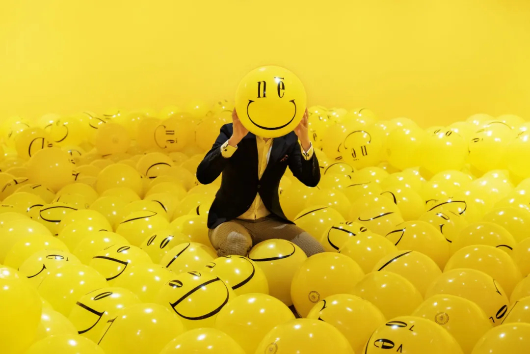 招牌笑臉球emograms新春展覽活動(dòng)策劃超happy，金銀滿屋福滿年