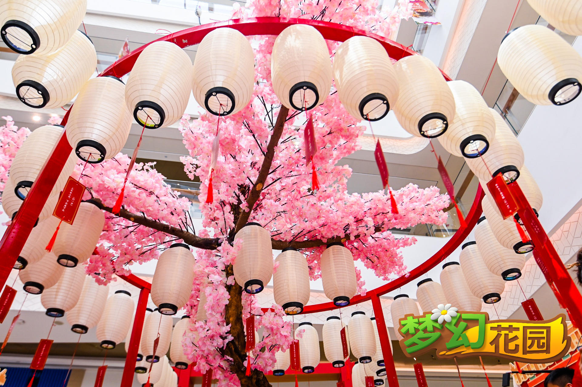 《夢幻花園》御花園春日游園會活動策劃九大區(qū)域，玩法過癮趣味十足