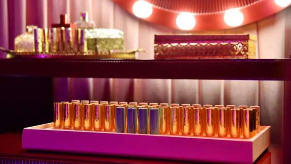 在80多年歷史的歌舞廳舉行派對策劃，其復(fù)古華貴跟品牌的產(chǎn)品屬性好契合