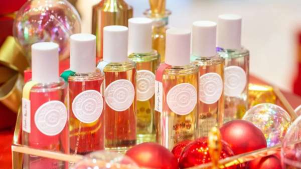 快接函，巴黎皇室的圣誕快閃店邀請(qǐng)函已發(fā)送