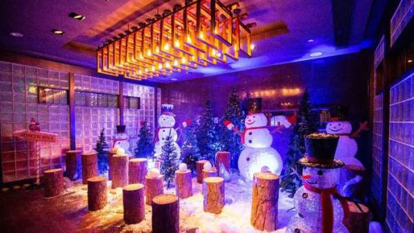 圣誕禮的溫暖盡在這個(gè)圣誕創(chuàng)意市集和圣誕派對里，圣誕美陳設(shè)計(jì)也是瘋狂點(diǎn)贊哦