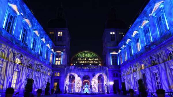 法國里昂燈光節(jié)的這批燈光藝術作品簡直要逆天了，太美了