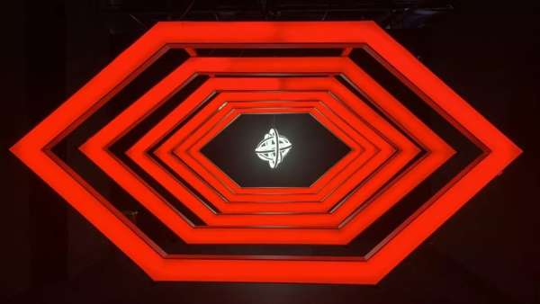 你相信有平行宇宙中的另一個你存在嗎？讓這個藝術(shù)主題展告訴你答案吧！