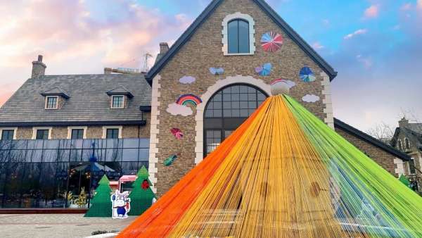 毛線主題展覽玩出了花樣和色彩，冬天也是暖暖的