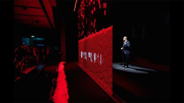 百歲周年慶典活動安排在有歷史意義的博物館舉行，可見地位之重