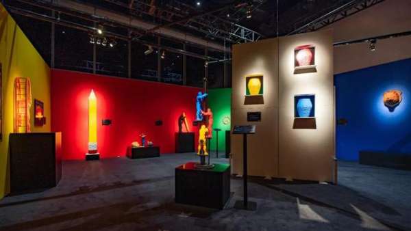 積木打造的當(dāng)代藝術(shù)展覽活動開SHOW了，帶你解鎖他與積木的淵源