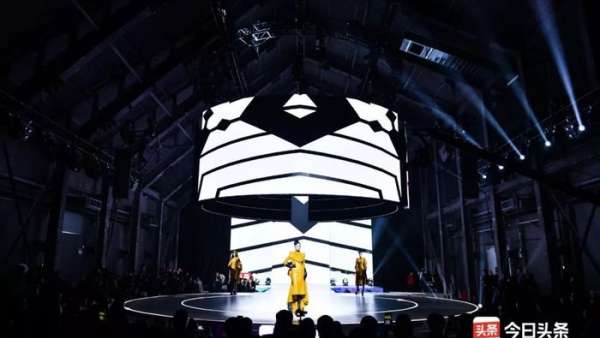 時尚慶典活動的國潮T臺秀壓軸亮相，盡顯國范美感