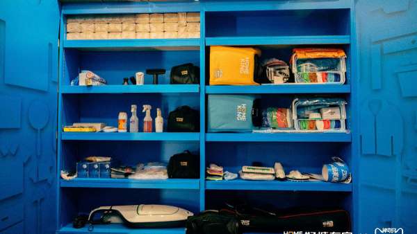 菜市場里上演的這場快閃店活動承包了整個家務(wù)自由運(yùn)動