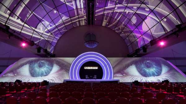 “云標識峰會”活動策劃的舞臺視覺設計，一場沉浸式體驗的全新開始