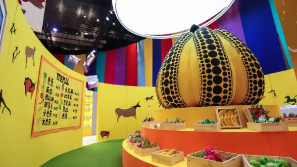 瘋狂藝術(shù)超市快閃店展覽活動把保鮮問題解決了，重點是很粉嫩哦