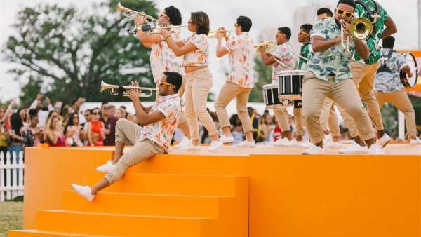 這家酒品牌的嘉年華活動現(xiàn)場創(chuàng)造了一個社交媒體化的機會