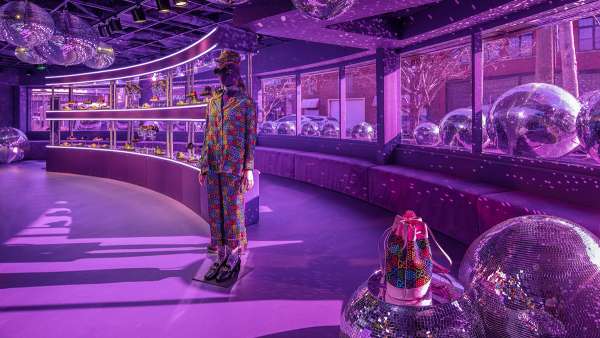 服飾快閃店活動(dòng)策劃怎樣更迷人，復(fù)古氣質(zhì)與現(xiàn)代氣息哪個(gè)更吸引你