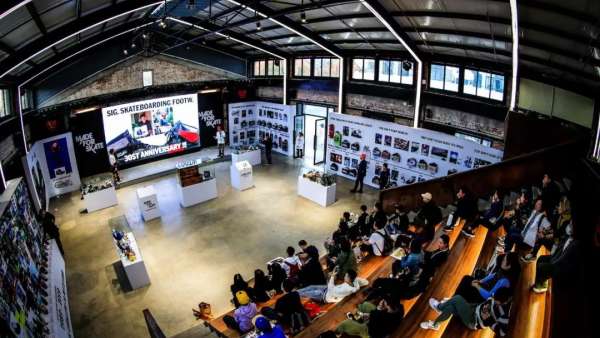 30周年展覽活動詮釋了什么是為滑板而生，現(xiàn)場花式表演拍手叫絕