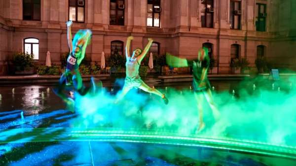 以光為契機(jī)，藝術(shù)展覽活動(dòng)讓夏日的美夢(mèng)這般延長(zhǎng)