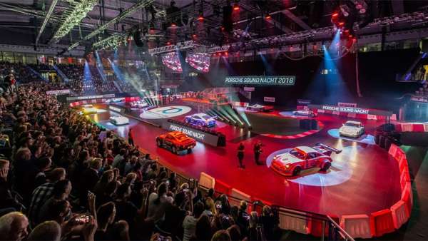 汽車慶典活動用引擎之聲詮釋著大品牌70年的歷史文化，過癮！