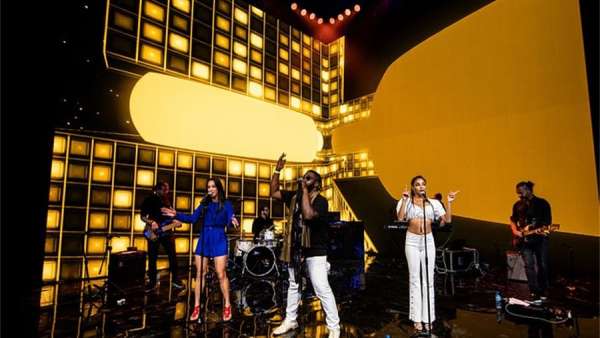 物流中心開業(yè)慶典活動營造的巨大空間感形象地展示了其功能性