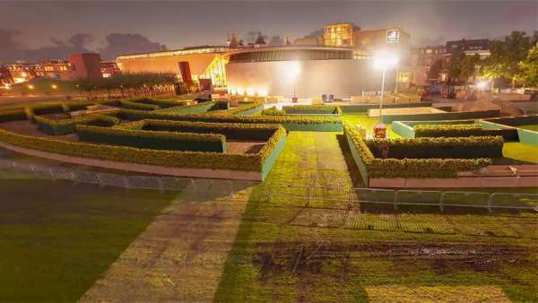 12.5萬多向日葵打造的迷宮，這個開業(yè)慶典活動亮了視線