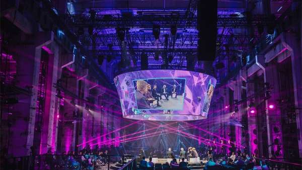 區(qū)塊鏈峰會活動上除了360度活動體驗，更大量使用了NFC通訊技術(shù)