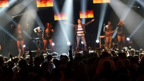 歡樂派對活動無處不在，啤酒音樂更是標(biāo)配