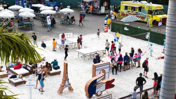 鱷魚(yú)品牌推廣活動(dòng)利用射頻識(shí)別技術(shù)為現(xiàn)場(chǎng)提供服務(wù)，社交媒體參與度很高