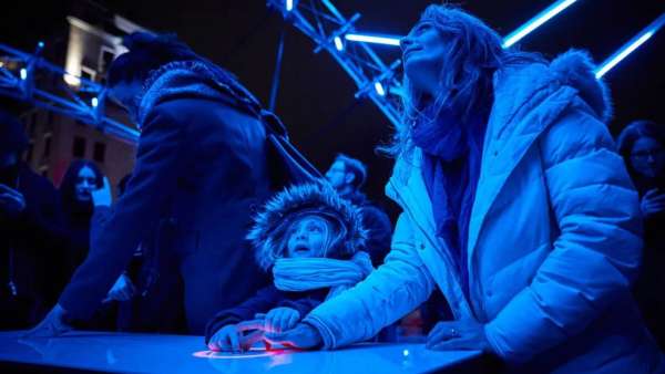 藝術(shù)展覽的這些大型燈光裝置竟是出自建筑師之手，神奇啊