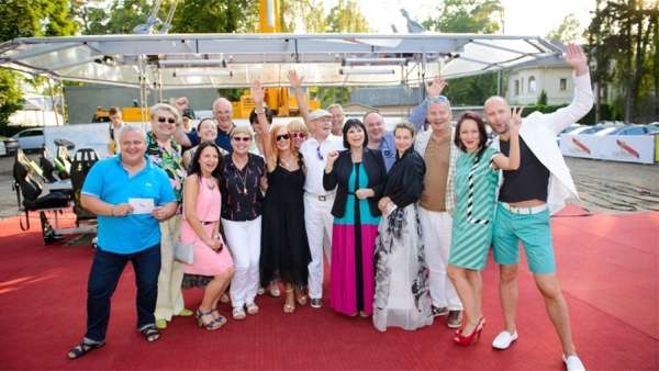 香檳酒的推廣活動策劃噱頭不是產(chǎn)品，竟是50米高空的舉辦場地