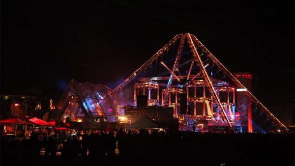 電子音樂節(jié)盛典活動(dòng)策劃的那些舞美真讓人驚嘆的