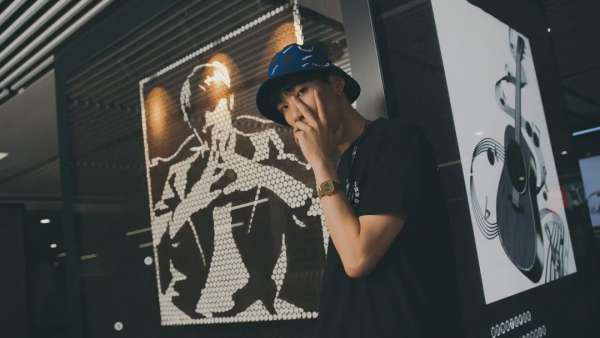 奧利奧真會(huì)玩，跨界展覽活動(dòng)掀起一場(chǎng)地鐵里的特殊演唱會(huì)