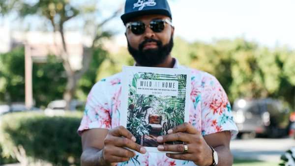 這場(chǎng)泳池派對(duì)活動(dòng)策劃的品牌烙印太強(qiáng)了，門頭設(shè)計(jì)直呼品牌效應(yīng)