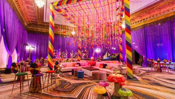 策劃的這次糖果元素主題派對活動，現(xiàn)場的彩色糖果流蘇很給力