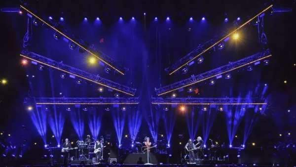 演唱會(huì)活動(dòng)策劃的舞臺(tái)造型太炫了，燈光營(yíng)造的氛圍更給力
