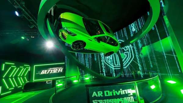 名爵6神秘綠盒發(fā)布會展覽活動空降魔都心臟，“奇葩”火熱battle