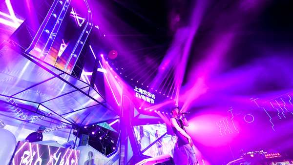 上海歡樂谷EV電音節(jié)活動化身迷幻宇宙，策劃的主題派對燃爆夏日