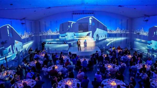 客車品牌發(fā)布會活動策劃了一場360度的美國“巴士之旅”