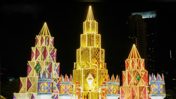 曼谷MAGIC COMES ALIVE圣誕節(jié)主題活動(dòng)策劃的燈光秀已成打卡勝地