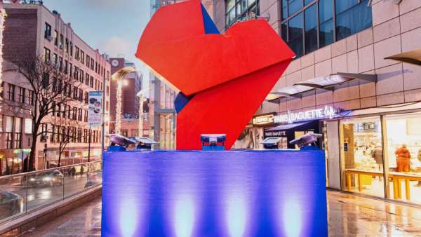 2020紐約飛躍皇后大樓廣場(chǎng)圣誕亮燈活動(dòng)策劃被一顆心俘獲了