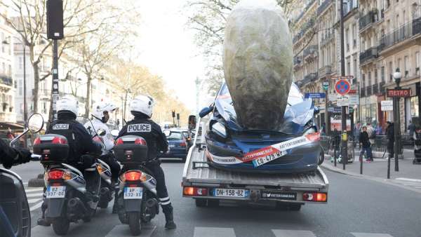 阿斯泰利克斯主題公園這場(chǎng)街頭營(yíng)銷(xiāo)快閃活動(dòng)策劃主角竟是一塊巨石