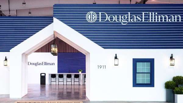 地產(chǎn)峰會活動策劃了一場家居的體驗式峰會現(xiàn)場，酷！