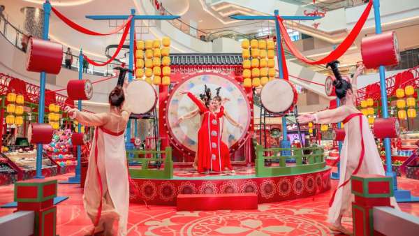 國(guó)風(fēng)年宵創(chuàng)意市集活動(dòng)策劃活脫脫的一場(chǎng)大型春節(jié)園游會(huì)，熱鬧繁華