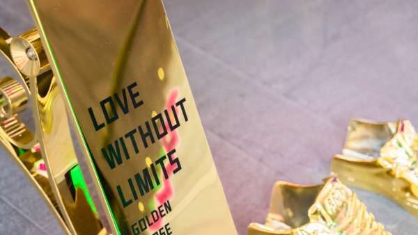 前方散發(fā)一股愛的高能預(yù)警，心動長椅快閃活動策劃邀你來打卡！