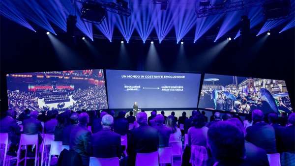 意大利金巴利大會(huì)活動(dòng)策劃現(xiàn)場(chǎng)每6個(gè)小時(shí)就改造一次，太引人入勝了