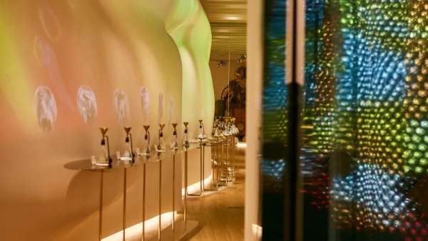 多媒體“香氛藝術(shù)館”的Vivinevo呈現(xiàn)了不一樣的多媒體展覽活動策劃