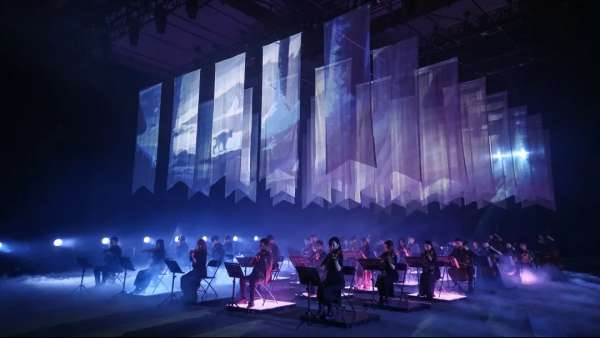 英雄聯盟音樂盛典活動策劃打造了一場虛擬與現實共存的音樂電影