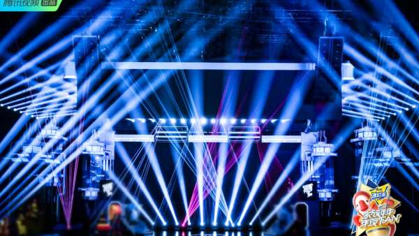 鵝廠這場IP家族小年夜晚會活動策劃滿滿的都是科幻風