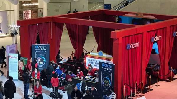 快閃式的“原子飛行劇院”體驗活動策劃燃爆了紐約肯尼迪國際機場