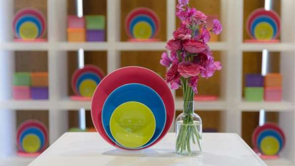 特百惠產(chǎn)品發(fā)布會活動策劃功能分區(qū)超清晰，視覺效果也很清新