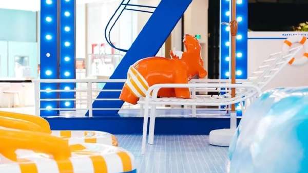 新晉網(wǎng)紅IP憨態(tài)可掬的河馬家族邀你來(lái)躺夏垂直空間IP展覽活動(dòng)策劃