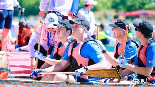 北京奔馳“龍行致極”第四屆龍舟賽活動策劃火熱開賽，共享水上盛宴