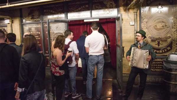 亨德里克金酒辦的快閃店活動策劃太奇妙了，體驗式活動很有個性